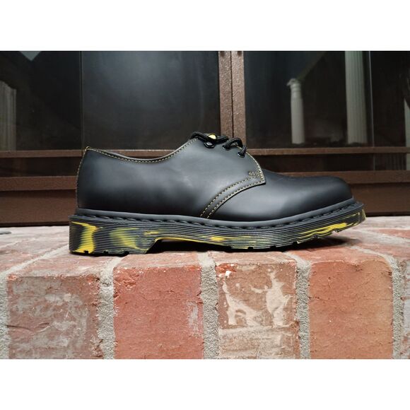 New Dr. Martens Shoes Womens Size 8 Black Lowtop AirWair Bouncing Marbled Sole - Picture 2 of 8